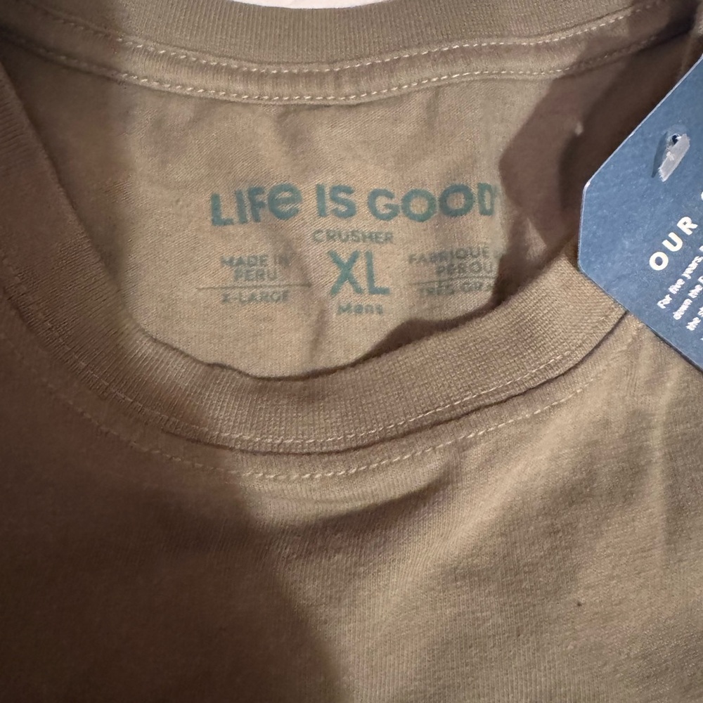 ✨Life Is Good Large NWT Olive Graphic Tee - Picture 3 of 3